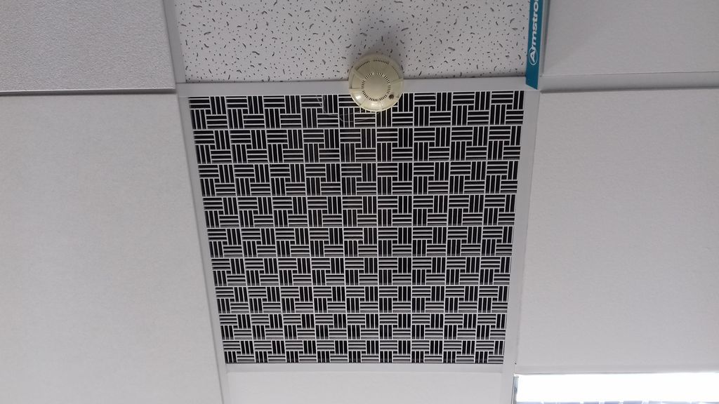 Решетка вентиляционная ПВХ для потолка